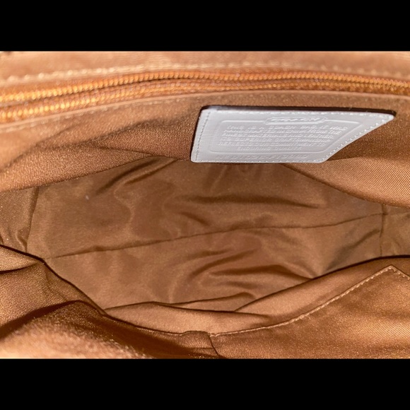 Beautiful Coach bag - Picture 3 of 6